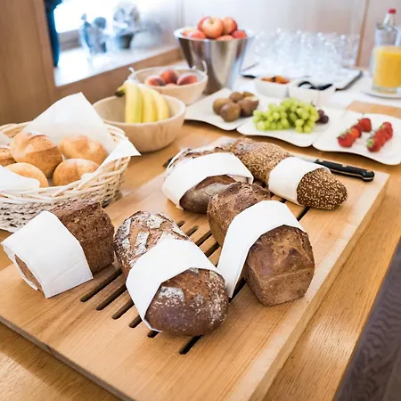 Gaestehaus Gasselti By Alpina Bed & Breakfast Vals